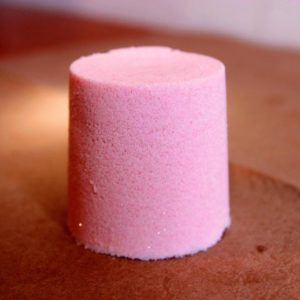 Бомбочка для ванны "Королевская" с настоящими деньгами(реальным денежным кэшбеком) внутри купить в Москве